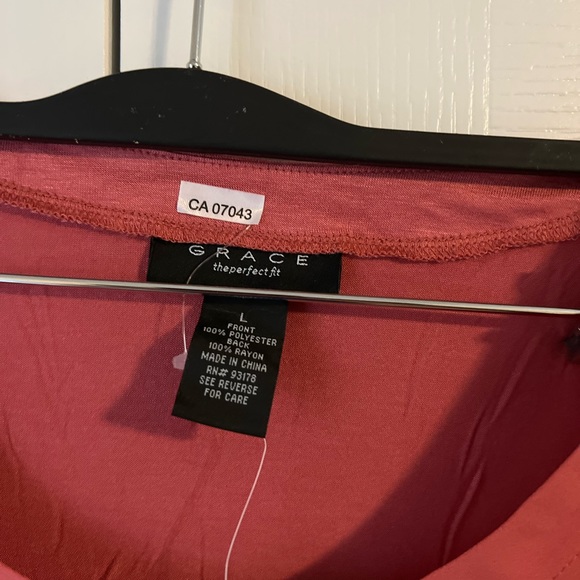 Blouse - Picture 2 of 4